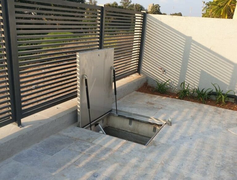 מכסה לחדר מכונות